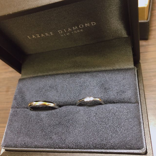 【ラザール ダイヤモンド(LAZARE DIAMOND)の口コミ】 事前に下調べしていた段階では別のデザインが気になっていたのですが、実…