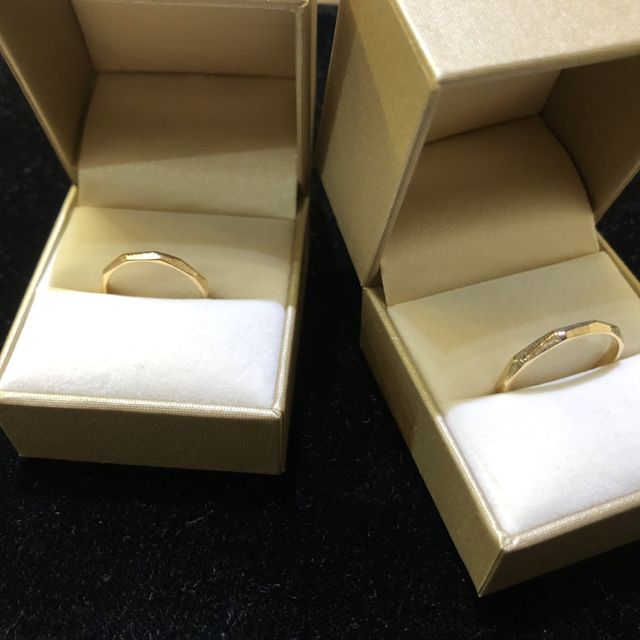 【指輪工房 ケルヒ  KELLCHの口コミ】 予算をあまりかけられなかったので最初はなるべく安く探してデザインは二…