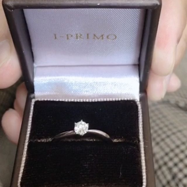 【アイプリモ(I-PRIMO)の口コミ】 シンプルなデザインで、歳をとってからもずっと使え、飽きがこないと思っ…