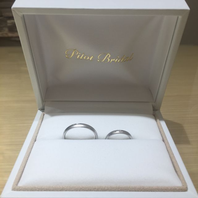 【PILOT BRIDAL(パイロットブライダル)の口コミ】 つや消しのデザインと着け心地が気に入ったので、こちらに決めました！
ち…