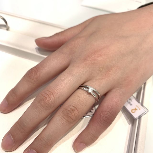 【JKPLANET(JKプラネット)の口コミ】 シンプルなリングですが、男性のリングには、マット加工が施されていたり…