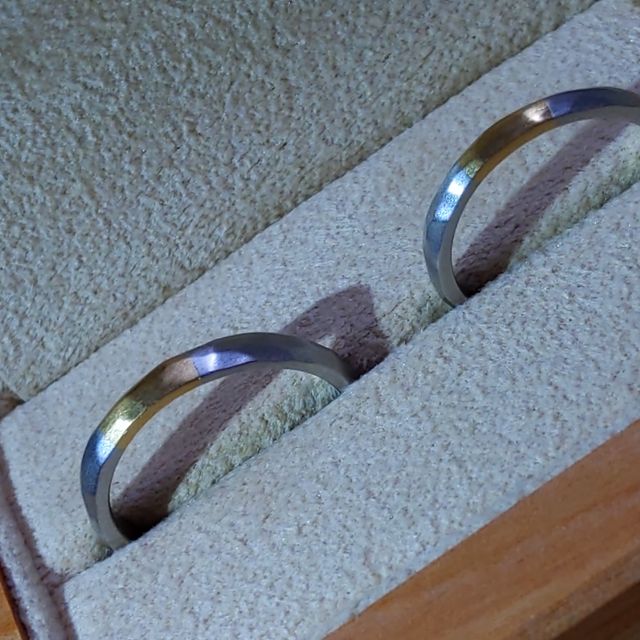 【uchimari(ウチマリ)の口コミ】 初めは他のブランド見て指輪を探していましたが既製品に私達二人があまり…