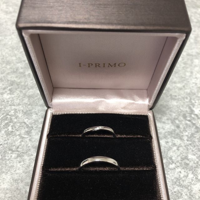 【アイプリモ(I-PRIMO)の口コミ】 シンプルなデザインで、ずっとお互いがつけれる指輪にしようと話はしてい…