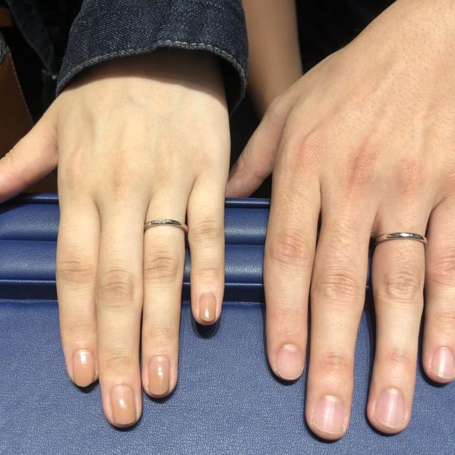 【銀座ダイヤモンドシライシの口コミ】 元々私たち2人は、シンプルなデザインで指輪を探していました。ティアオブ…