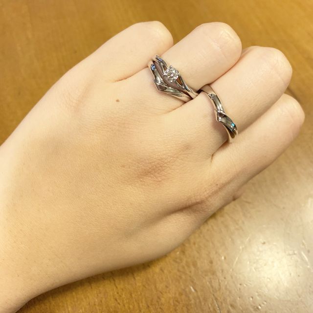 【アイプリモ(I-PRIMO)の口コミ】 直感。指輪のデザインの良さ。婚約指輪を決めてから結婚指輪を選びました…