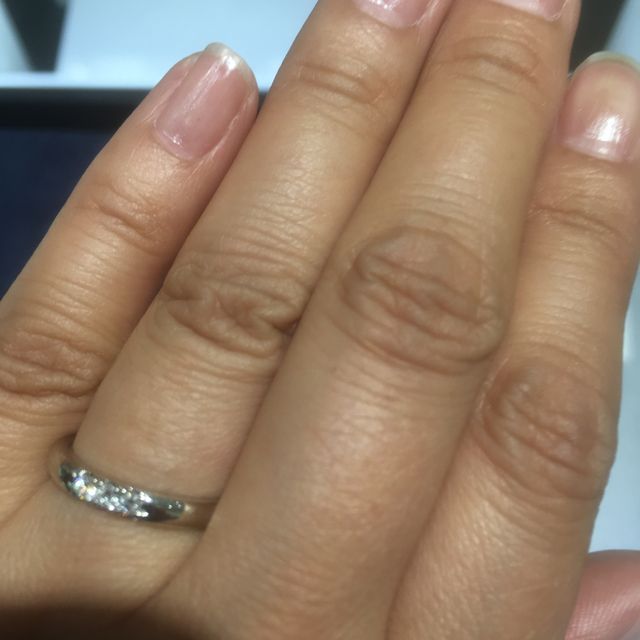 【4℃ BRIDAL(ヨンドシーブライダル)の口コミ】 女性が好みそうな可愛らしいデザインが沢山ありました。ダイヤモンドがつ…