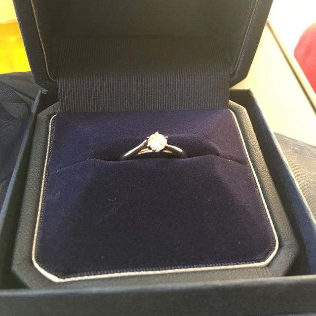 【銀座ダイヤモンドシライシの口コミ】 ダイヤモンドが、とても綺麗でした。ダイヤモンドの質がとてもよいものら…