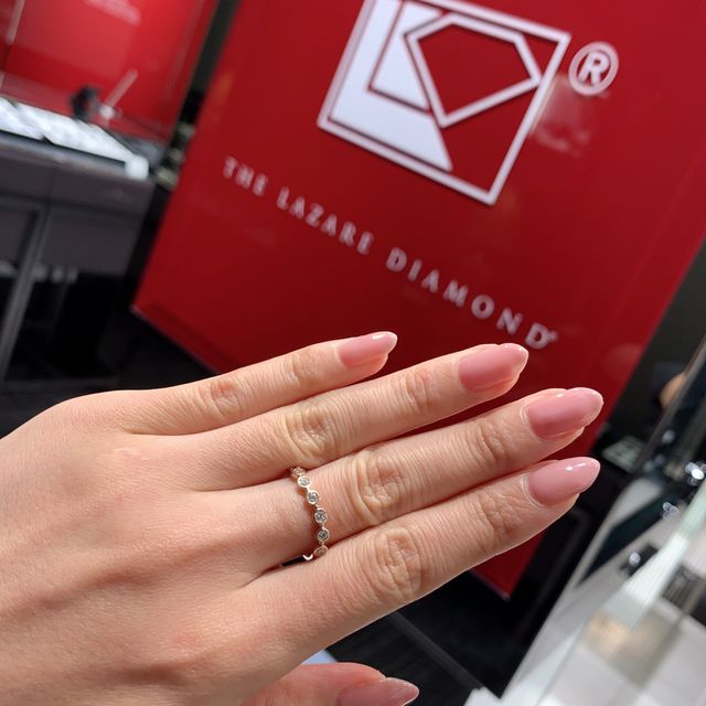 【ラザール ダイヤモンド(LAZARE DIAMOND)の口コミ】 他にはないデザインで、人と被らないファッションリングを探していました…