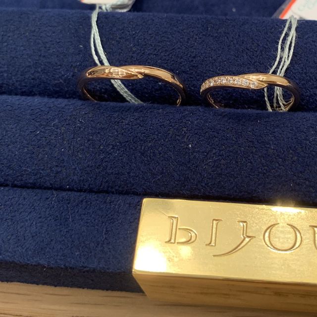 【BIJOUPIKO(ビジュピコ)の口コミ】 デザインも決めずに来店してしまいましたが、お気に入りの指輪を見つける…