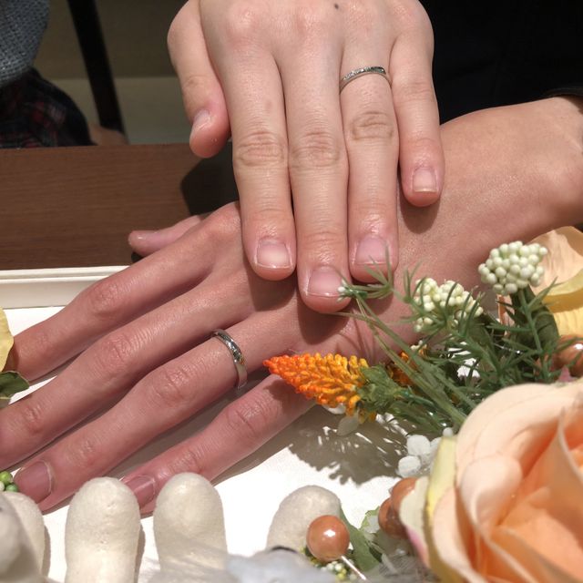 【COLANY(コラニー)の口コミ】 シンプルすぎず、派手すぎず、ダイヤはたくさん入っていますが普段使いも…