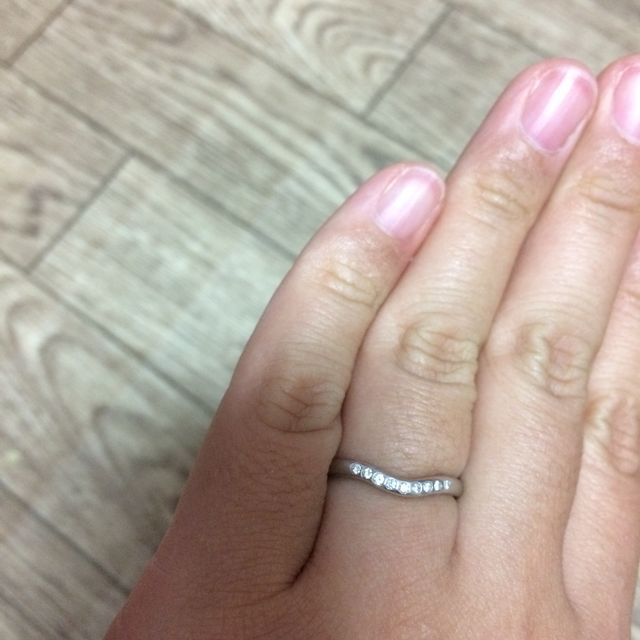 【ティファニー(Tiffany & Co.)の口コミ】 先に主人から大好きなTiffanyのエンゲージリングをいただいていたのでやは…