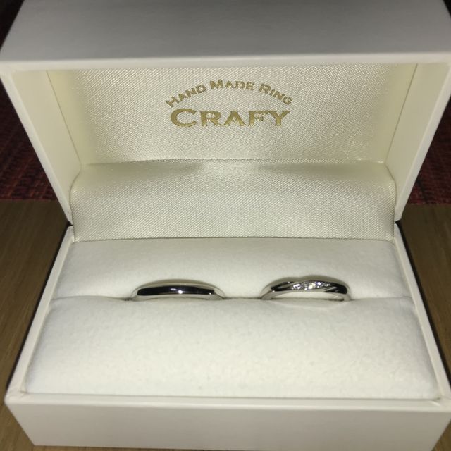 【CRAFY(クラフィ)の口コミ】 旦那さんは営業の仕事をしているため、お仕事の邪魔にならないようシンプ…