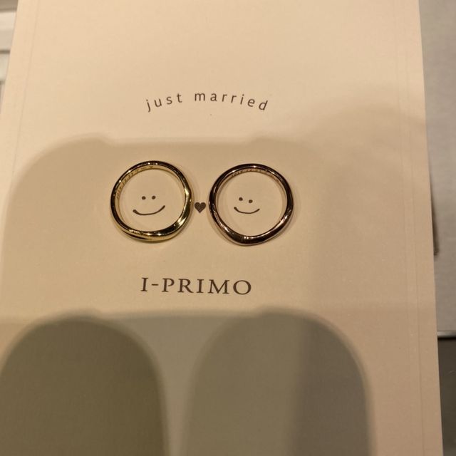 【アイプリモ(I-PRIMO)の口コミ】 彼と最初は指輪のデザインの好みが違いましたが、お互いが納得できるデザ…