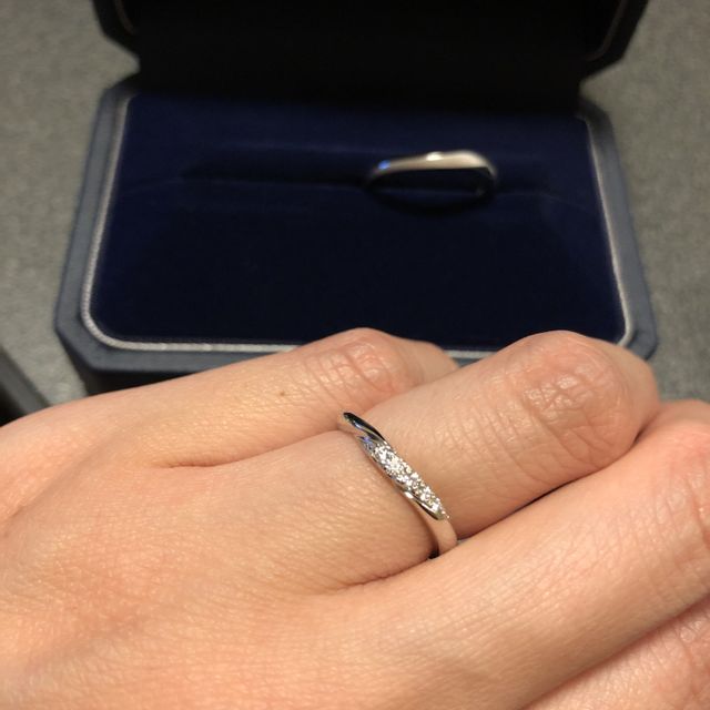 【銀座ダイヤモンドシライシの口コミ】 女性用&hellip;ダイヤの大きさ、数が多すぎず少なすぎないデザイン、程よ…