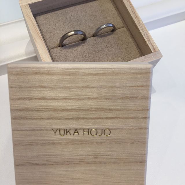 【YUKA HOJO(ユカホウジョウ)の口コミ】 指輪のデザインはネットで見て一目ぼれでした。婚約指輪はいらない意向だ…