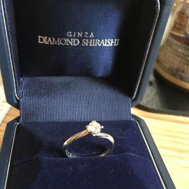 【銀座ダイヤモンドシライシの口コミ】 シンプルなデザインが良く、ストレートかウェーブで悩んでいましたが、弱…