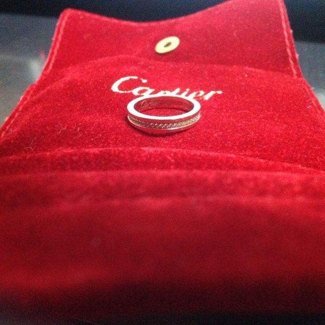 【カルティエ(Cartier)の口コミ】 一生ものの買い物なのでよく考え、本当に気に入ったものを選びました。決…