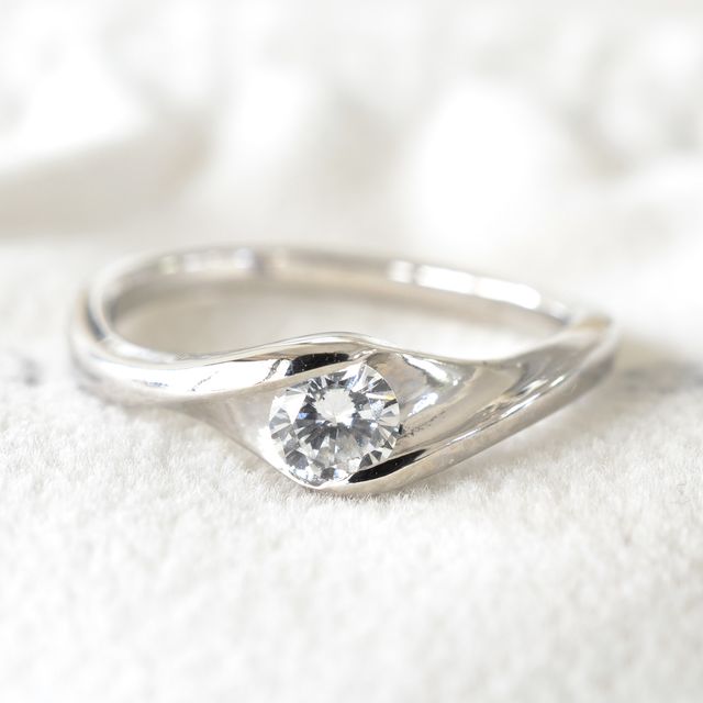 【湘南彫金工房 andfuseの口コミ】 婚約指輪を考えた時に、色々なブランドのデザインを見て悩んでいる時に、…