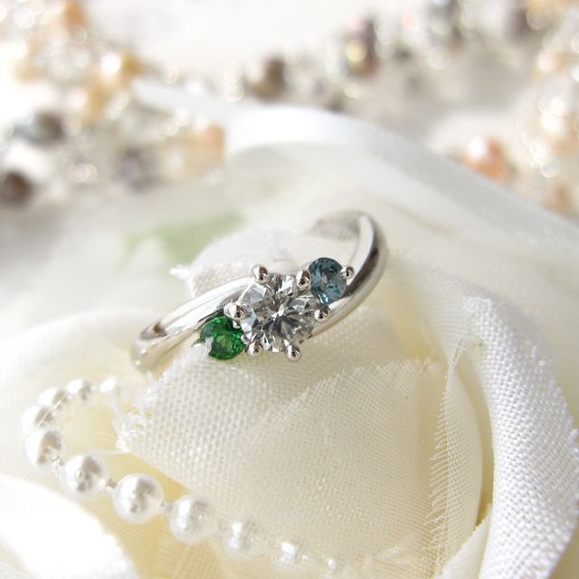 【ジュエリームナカタ(Jewelry MUNAKATA)の口コミ】 いくつかデザインで迷いましたが、最終的には直感で選んだ1番最初のデザイ…