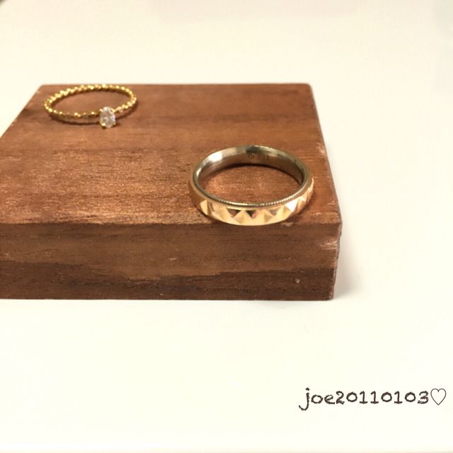 【ヒーミー(himie)の口コミ】 夫と指輪探しをしていたとき、お互いが気に入ったブランドのパンフレット…