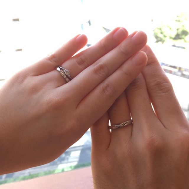 【エクセルコダイヤモンド(EXELCO DIAMOND)の口コミ】 決め手となったのはダイヤモンドのきらめきが強かったこと、あまり見たこ…