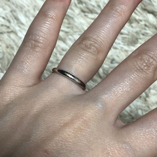 【銀座ダイヤモンドシライシの口コミ】 普段から使いやすいようにシンプルなデザインを探していたのですが、希望…