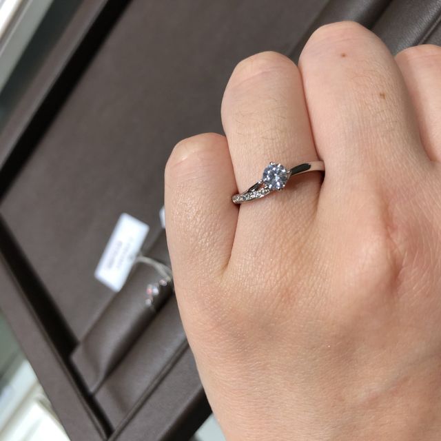 【アイプリモ(I-PRIMO)の口コミ】 シンプルなデザインから、凝ったかわいいデザイン、豪奢なデザインまで幅…