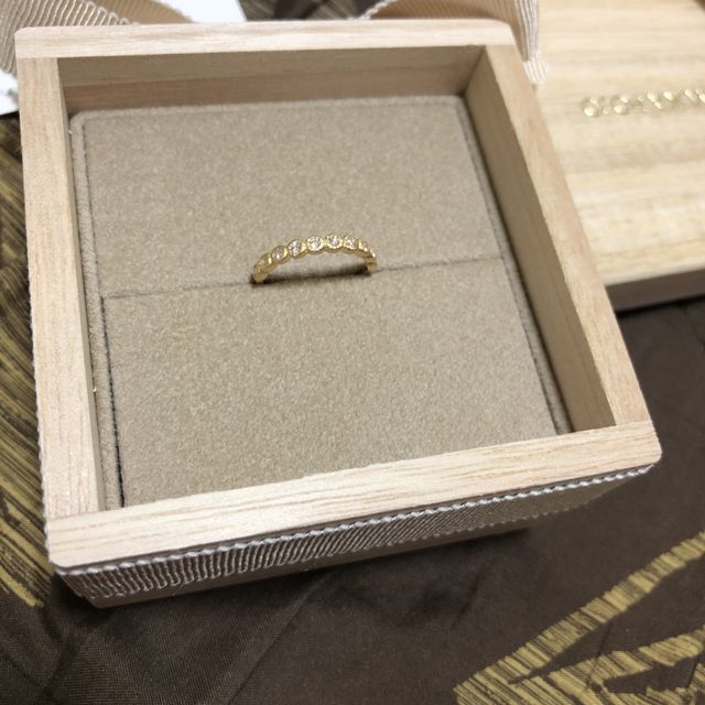 【YUKA HOJO(ユカホウジョウ)の口コミ】 ユカホウジョウのインスタグラムを見てとても可愛くて一目惚れしました。
…