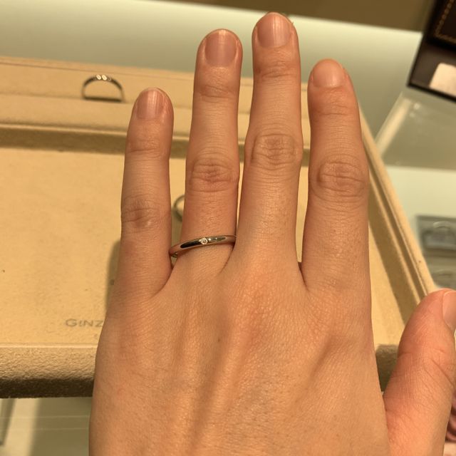 【ギンザタナカブライダル(GINZA TANAKA BRIDAL)の口コミ】 シンプルな指輪を探していて、オススメされたのがこの一粒メレダイヤが付…