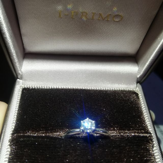 【アイプリモ(I-PRIMO)の口コミ】 時間をかけて多数のデザインから選べたためとても満足しています。既製品…