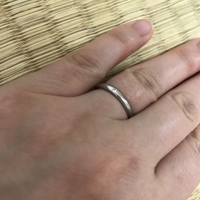 【ブルガリ(BVLGARI)の口コミ】 石が１つだけついているデザインです。
元々は石がいくつかついているもの…