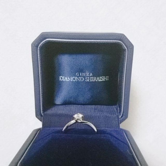 【銀座ダイヤモンドシライシの口コミ】 色々な指輪を着用して、ストレートよりも動きがある指輪デザインの方が私…