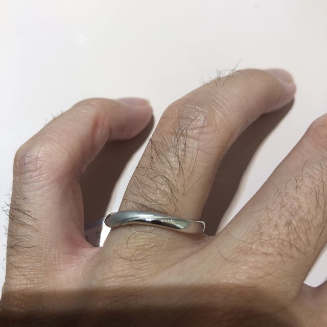 【TRECENTI(トレセンテ)の口コミ】 【装着時の違和感のなさ】
指輪装着時に違和感がほとんどないです。他社の…