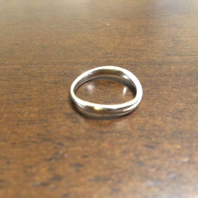 【銀座ダイヤモンドシライシの口コミ】 彼女が気に入ったためが主な要因ですが、種類の豊富さが良かったです。ウ…