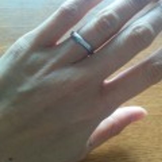 【4℃ BRIDAL(ヨンドシーブライダル)の口コミ】 指輪の内側に永遠にというメッセージがあってデザインもシンプルで上品な…