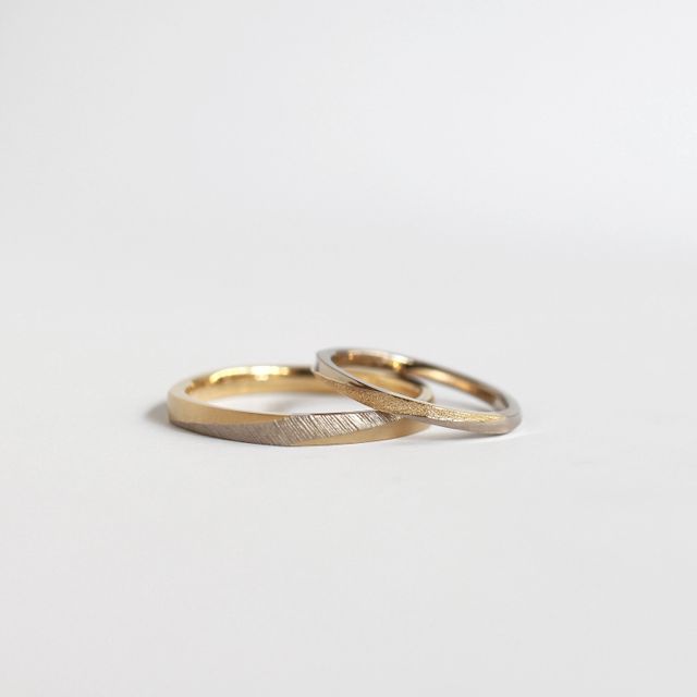 【mina.jewelry(ミナジュエリー)の口コミ】 誰ともかぶらない自分達だけのデザインに、とフルオーダーで作成。
大阪の…