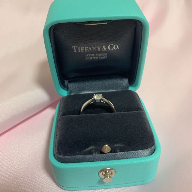 【ティファニー(Tiffany & Co.)の口コミ】 いろんな店を回ってたくさん試着しましたが、ティファニーハーモニーが一…