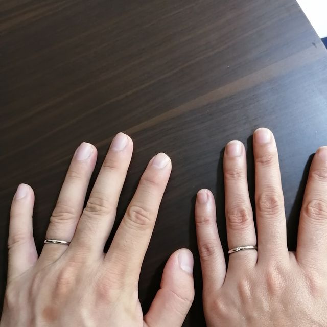【銀座ダイヤモンドシライシの口コミ】 シンプルなデザインで探しており、当指輪はイメージ通りだったため購入に…