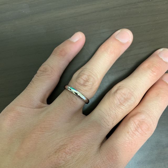 【アイプリモ(I-PRIMO)の口コミ】 指輪のデザインは、シンプルで凹凸やウェーブの入ってないものを選びまし…