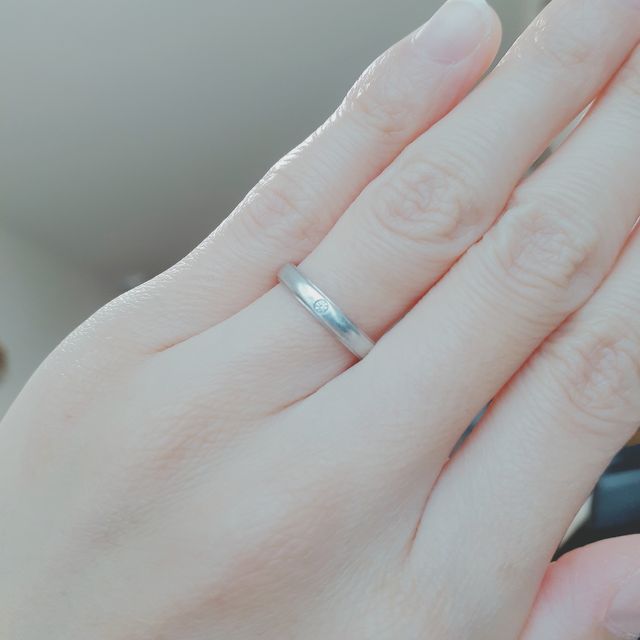 【アイプリモ(I-PRIMO)の口コミ】 シンプルで細身なデザインがお気に入りです。
指が細いのでなるべくフレー…