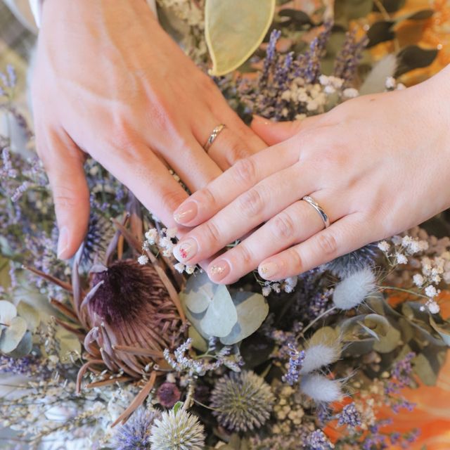 【JEWELRY STUDIO Advance(ジュエリースタジオアドバンス)の口コミ】 S字とV字で悩みましたが、私の指の形的にS字ラインがしっくりきたのでS字…