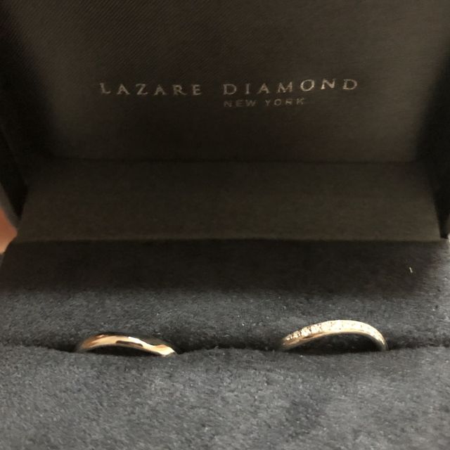 【ラザール ダイヤモンド(LAZARE DIAMOND)の口コミ】 インターネットにて着用写真があり、一目惚れ。お互い気に入ったこともあ…