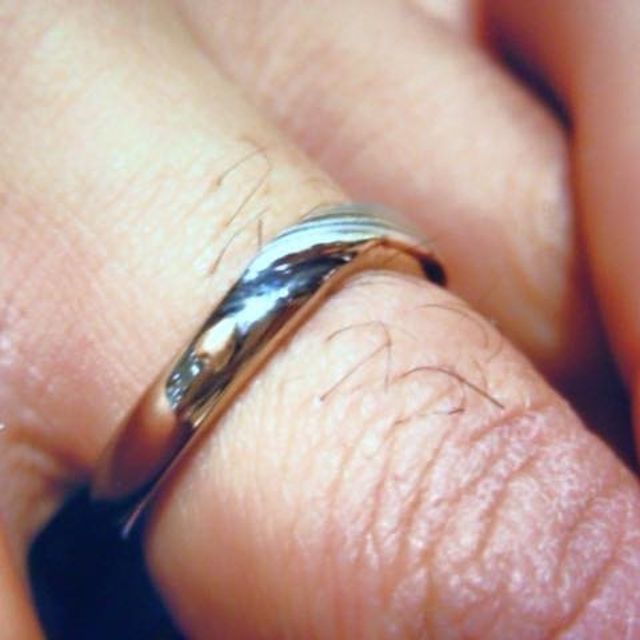 【杢目金屋(もくめがねや)の口コミ】 旦那が大工ということもあり木目柄に惹かれて、そしてオーダーメイドがで…