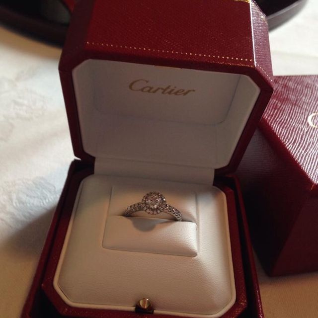 【カルティエ(Cartier)の口コミ】 ティファニーとポンテヴェキオも検討しましたがカルティエ店内に入りその…