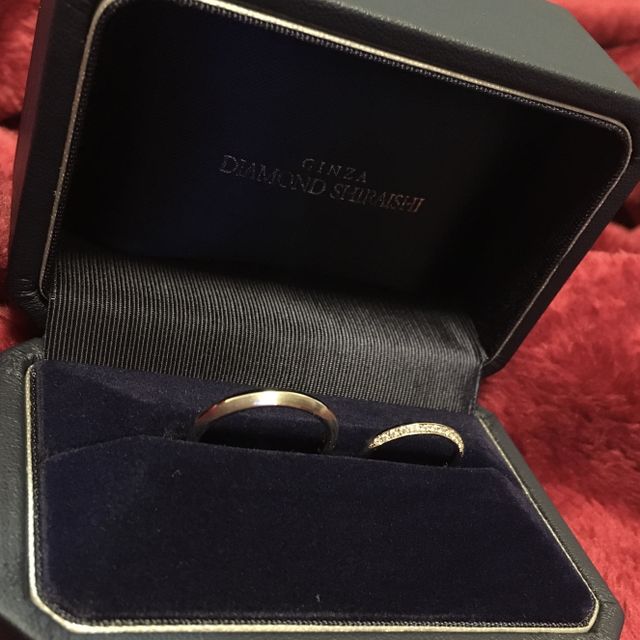 【銀座ダイヤモンドシライシの口コミ】 石は入れたいけど派手すぎない指輪を探していました
こちらの指輪は、側面…