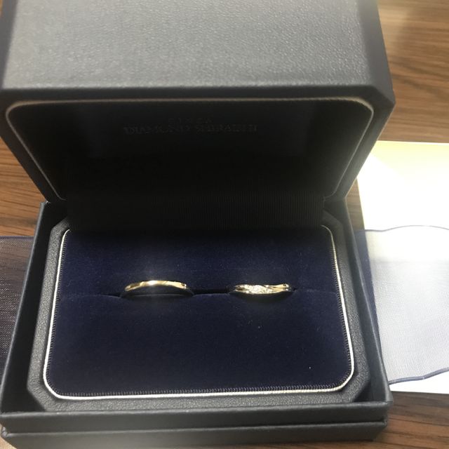 【銀座ダイヤモンドシライシの口コミ】 上品で、心から可愛いとと思えるデザイン。そしてダイヤがリングに埋め込…