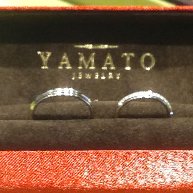 【PILOT BRIDAL(パイロットブライダル)の口コミ】 指輪は年輪をイメージしたlifeというデザインで、柔らかい雰囲気です。年…