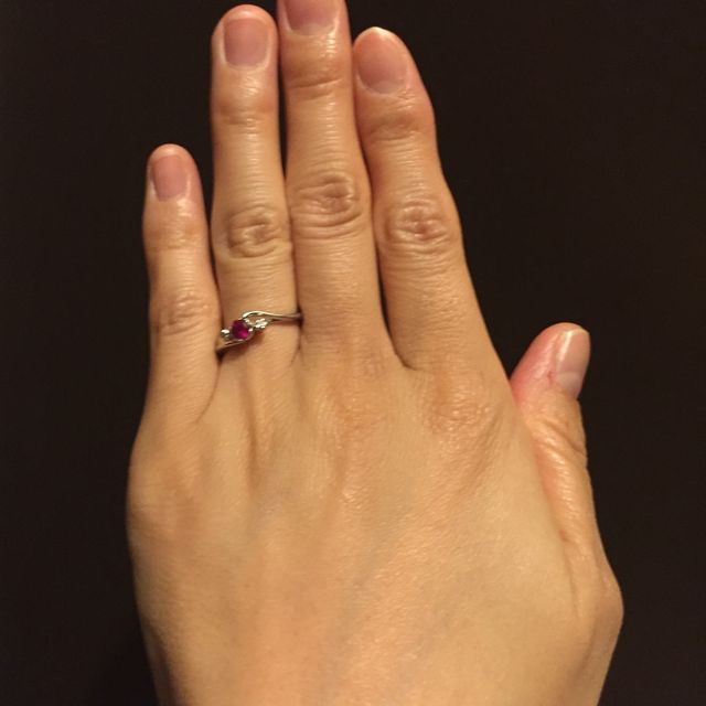 【杢目金屋(もくめがねや)の口コミ】 桜をモチーフにしたデザインがともかく可愛いです。日本的なデザインを取…