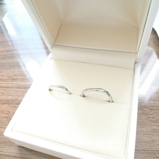 【VIVAGE(ヴィヴァージュ)の口コミ】 ゼクシィカウンターで何種類か指輪を見せてもらい、その中で気に入ったデ…