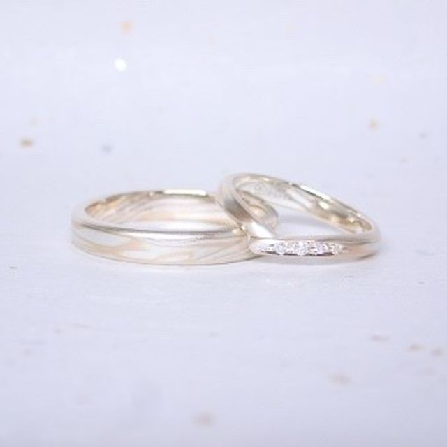 【杢目金屋(もくめがねや)の口コミ】 和婚(神前式)をする予定だったので、指輪も和のデザインを探していたとこ…